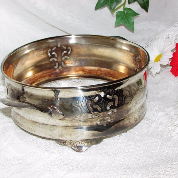 Vintage Silver Plate Casserole Dish Holder Carrier & Fire King Glass Liner - Picture 10 of 10